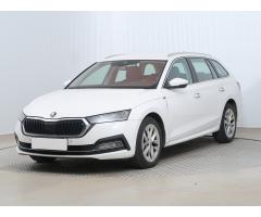 ŠKODA SUPERB COMBI 2.0TDI 140 LAURIN&K 4X4 DSG 7ST