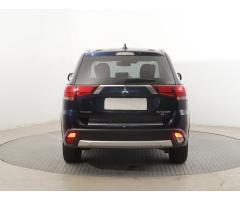 Mitsubishi Outlander 2.2 DI-D 110kW - 6