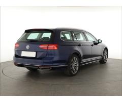 Volkswagen Passat 2.0 TDI 110kW - 7