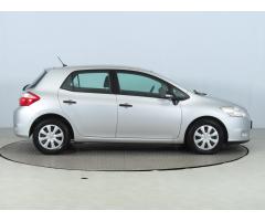 Toyota Auris 1.4 D-4D 66kW - 8