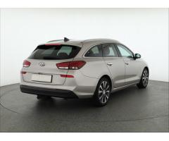 Hyundai i30 1.4 T-GDI 103kW - 9