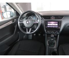 Škoda Octavia 1.6 TDI 85kW - 9