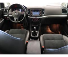 Volkswagen Sharan 2.0 TDI 103kW - 10