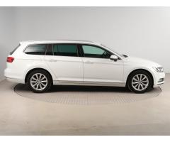 Volkswagen Passat 2.0 TDI 110kW - 10