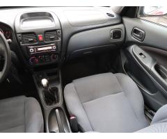 Nissan Almera 1.5 72kW - 11