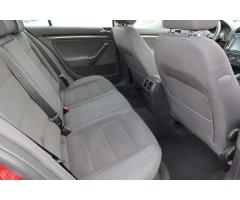 Volkswagen Golf 1.6 FSI 85kW - 13