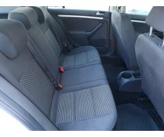 Volkswagen Golf 1.6 TDI 77kW - 13