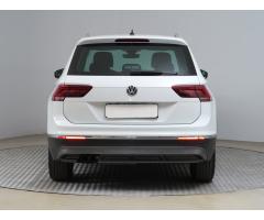 Volkswagen Tiguan 2.0 TDI 110kW - 6