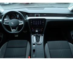 Volkswagen Passat 2.0 TDI 147kW - 10