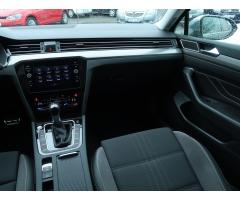 Volkswagen Passat 2.0 TDI 147kW - 11