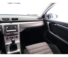 Volkswagen Passat 2.0 TDI 130kW - 11