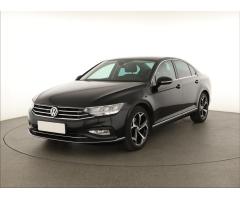 Volkswagen Passat 2.0 TDI 110kW - 6