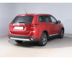 Mitsubishi Outlander 2.2 DI-D 110kW - 7