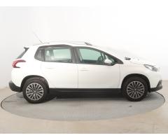 Peugeot 2008 1.2 PureTech 60kW - 8