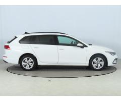 Volkswagen Golf 1.0 eTSI 81kW - 8