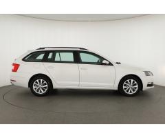 Škoda Octavia 1.6 TDI 85kW - 8