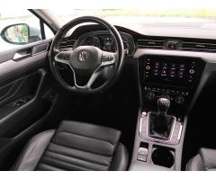 Volkswagen Passat 2.0 TDI 110kW - 9