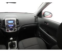 Hyundai i30 1.6 CRDi 85kW - 11