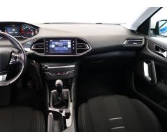 Peugeot 308 1.2 VTi 60kW - 11