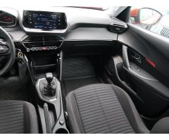 Peugeot 2008 1.2 PureTech 74kW - 11