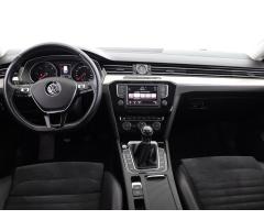 Volkswagen Passat 2.0 TDI 110kW - 11