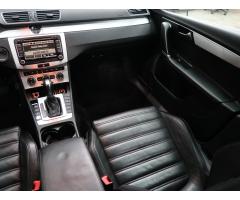 Volkswagen Passat 2.0 TDI 130kW - 13