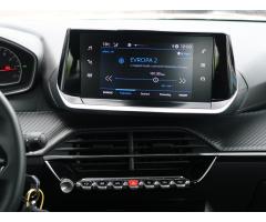 Peugeot 2008 1.2 PureTech 74kW - 18