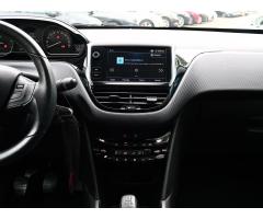 Peugeot 2008 1.2 PureTech 81kW - 20