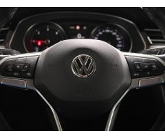 Volkswagen Passat 2.0 TDI 110kW - 23