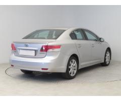 Toyota Avensis 2.0 D-4D 93kW - 8