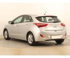 Hyundai i30 1.6 GDI 99kW - 6