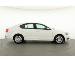 Škoda Octavia 1.6 TDI 85kW - 10