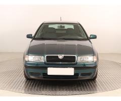 ŠKODA SUPERB COMBI 2.0TDI 140 LAURIN&K 4X4 DSG 7ST