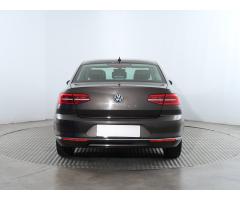 Volkswagen Passat 2.0 TDI 110kW - 7