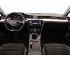 Volkswagen Passat 2.0 TDI 110kW - 12