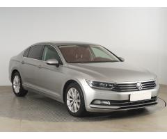 Volkswagen Passat 2.0 TDI 110kW - 1