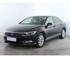 Volkswagen Passat 2.0 TDI 110kW - 3