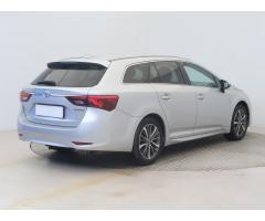 Toyota Avensis 2.0 D-4D 105kW - 7