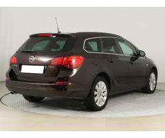 Opel Astra 2.0 CDTI 121kW - 7