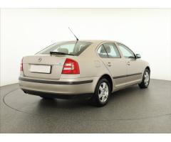 Škoda Octavia 1.6 85kW - 8