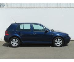 Volkswagen Golf 1.6 74kW - 8