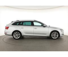 Škoda Superb 2.0 TDI 140kW - 8