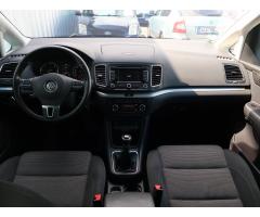 Volkswagen Sharan 2.0 TDI 103kW - 10