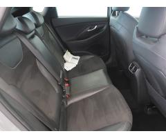 Hyundai i30 1.4 T-GDI 103kW - 13