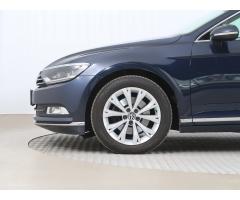 Volkswagen Passat 2.0 TDI 110kW - 28