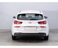 Hyundai i30 1.6 CRDi 85kW - 6