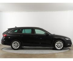 Škoda Octavia 2.0 TDI 110kW - 8