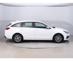 Hyundai i30 1.6 CRDi 85kW - 8