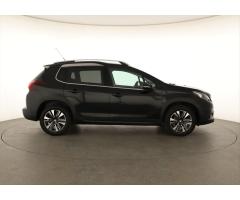 Peugeot 2008 1.2 PureTech 60kW - 10