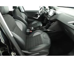 Peugeot 2008 1.2 PureTech 60kW - 12